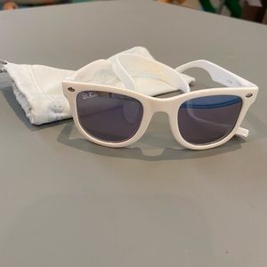 White and purple WeeFarers